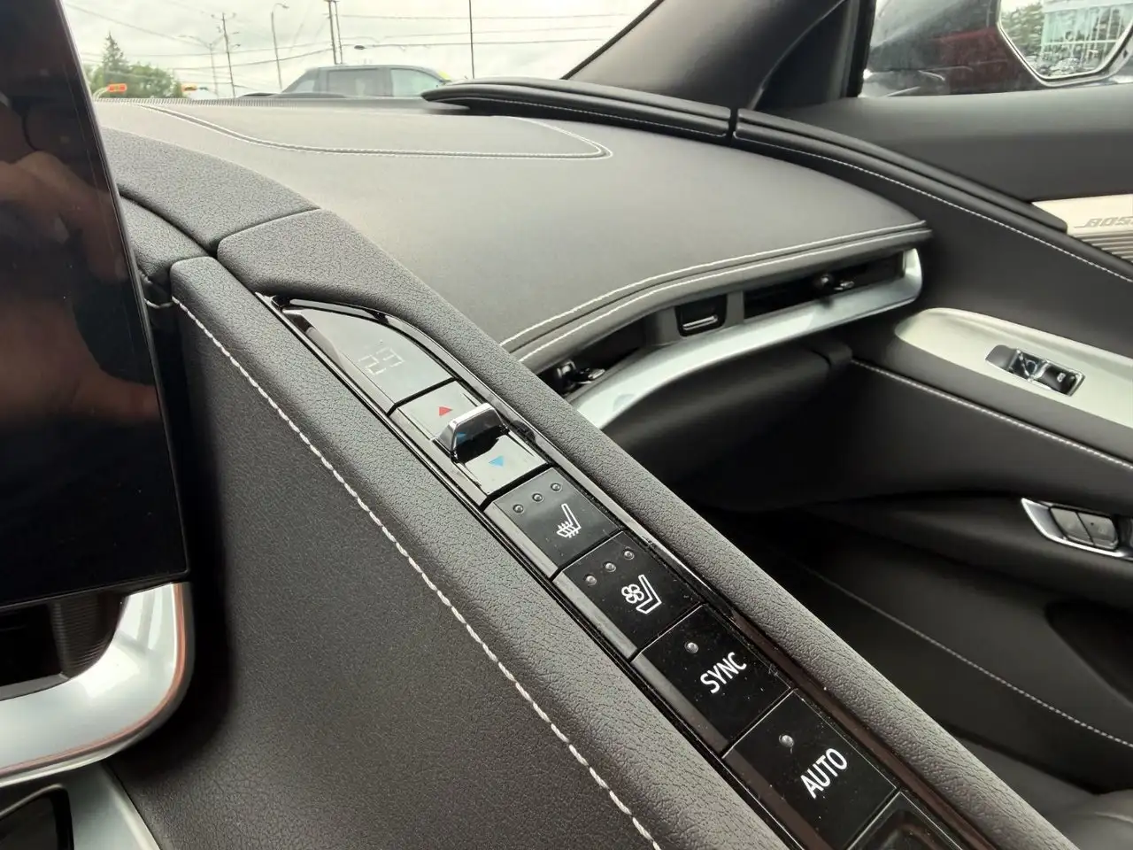 Chevrolet Corvette - Image 28