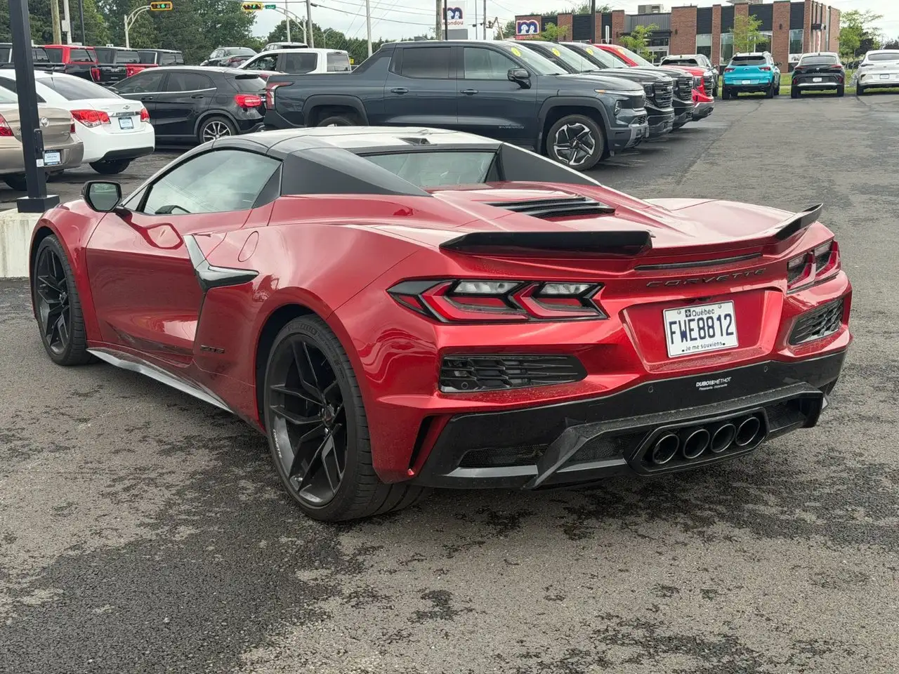 Chevrolet Corvette - Image 12