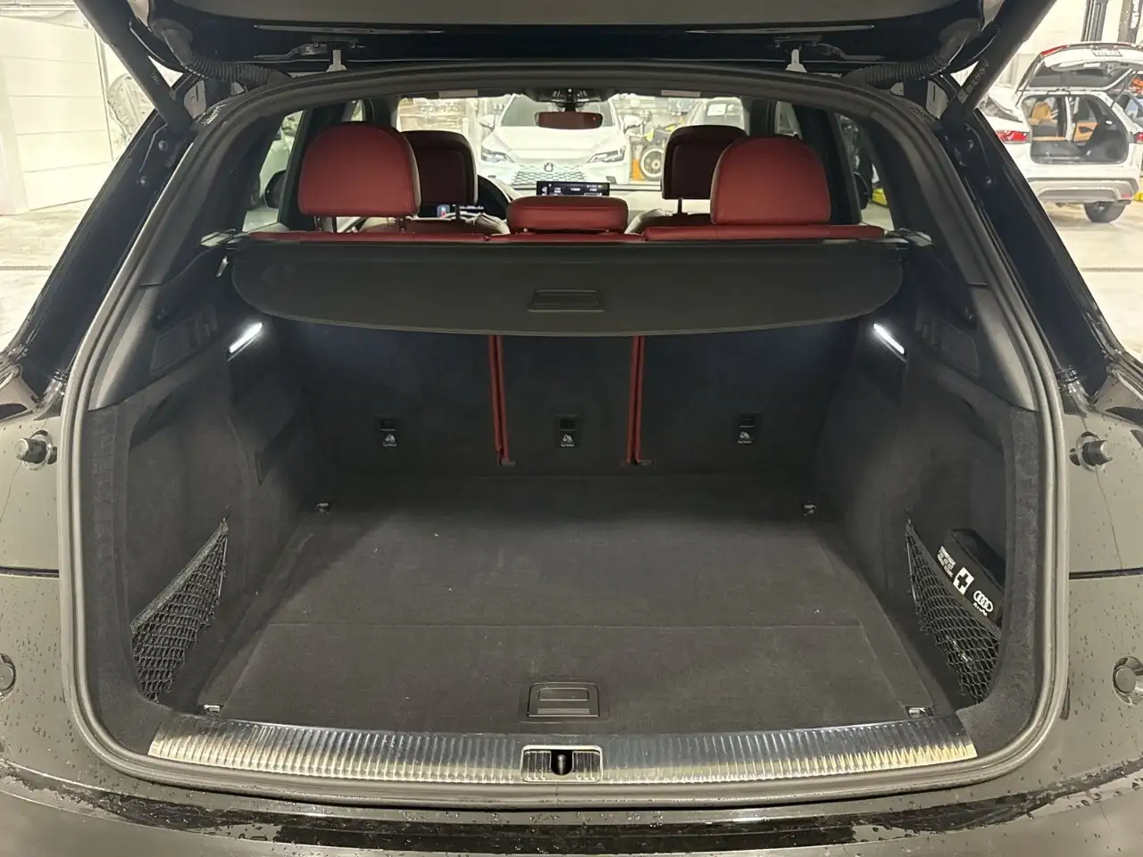 Audi SQ5 - Image 29