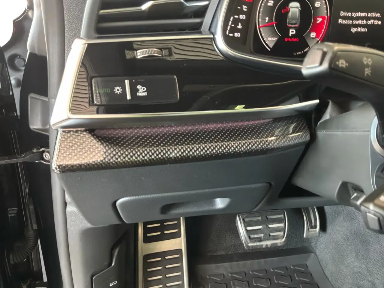 Audi SQ8 - Image 23