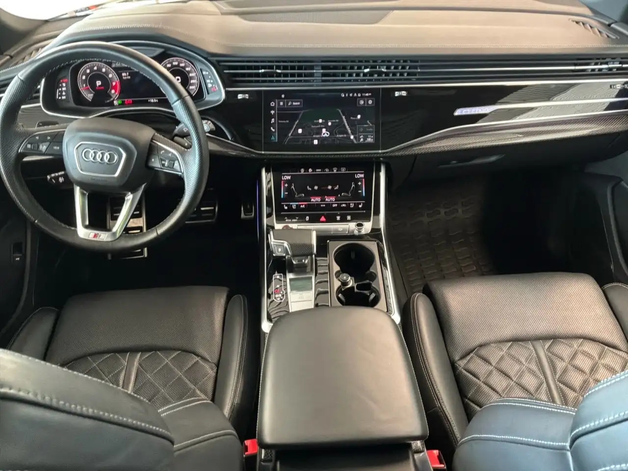 Audi SQ8 - Image 17