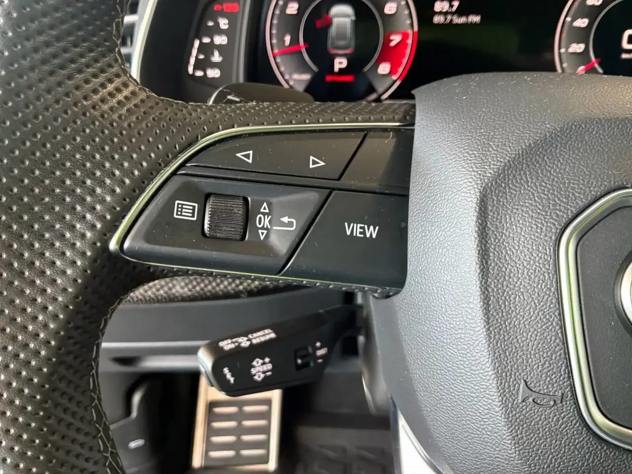Audi SQ8 - Image 14