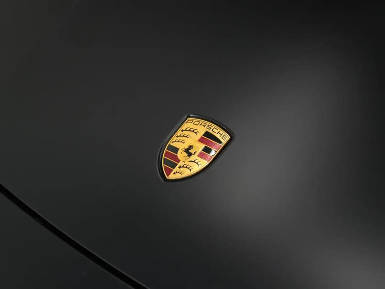 Porsche Taycan - Image 9
