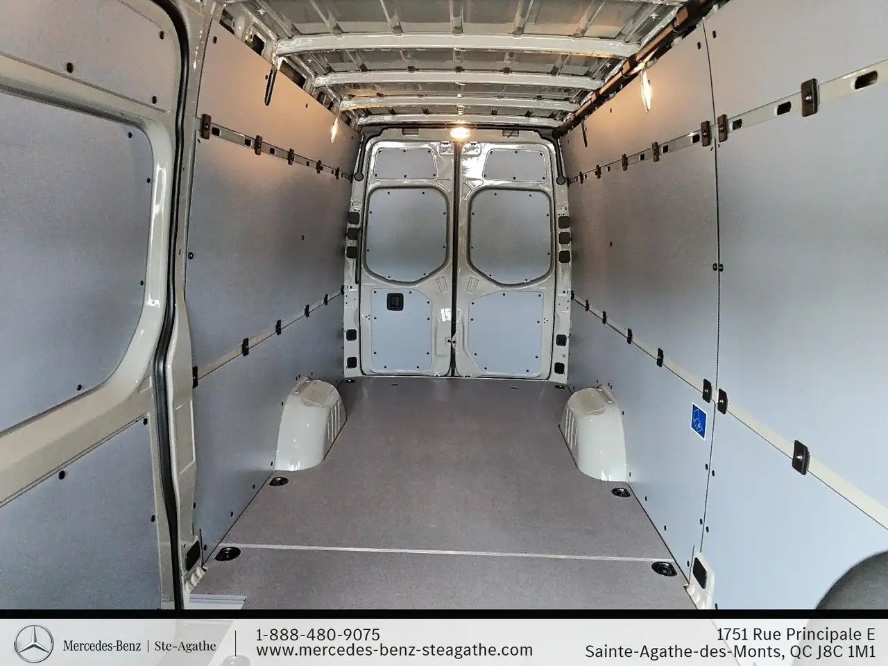 Mercedes-Benz Sprinter 2500 - Image 17