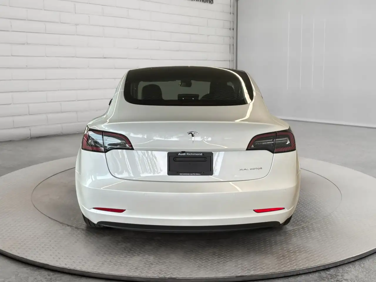 Tesla Model 3 - Image 6