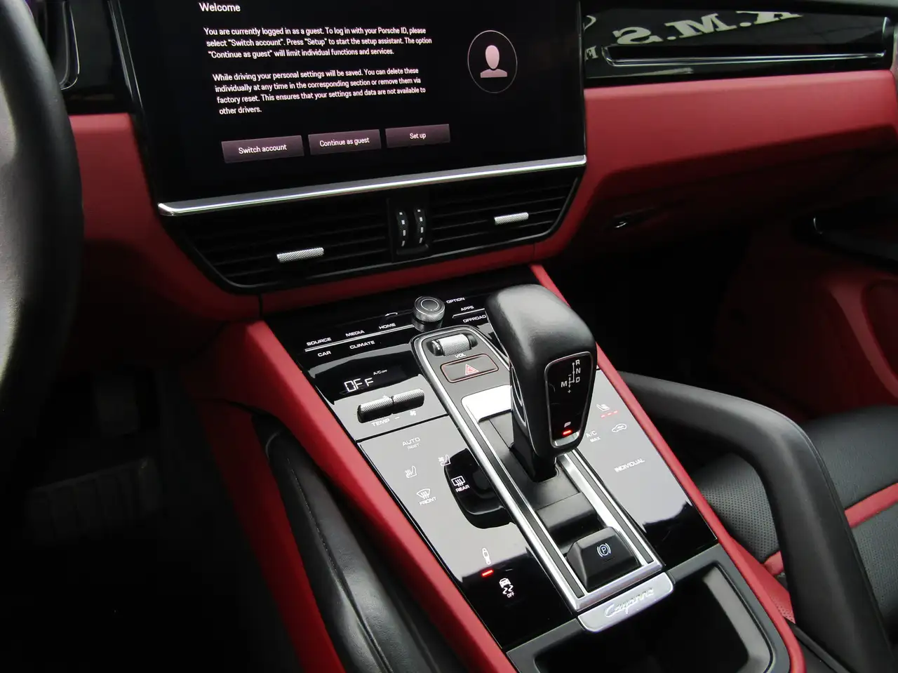 Porsche Cayenne - Image 19
