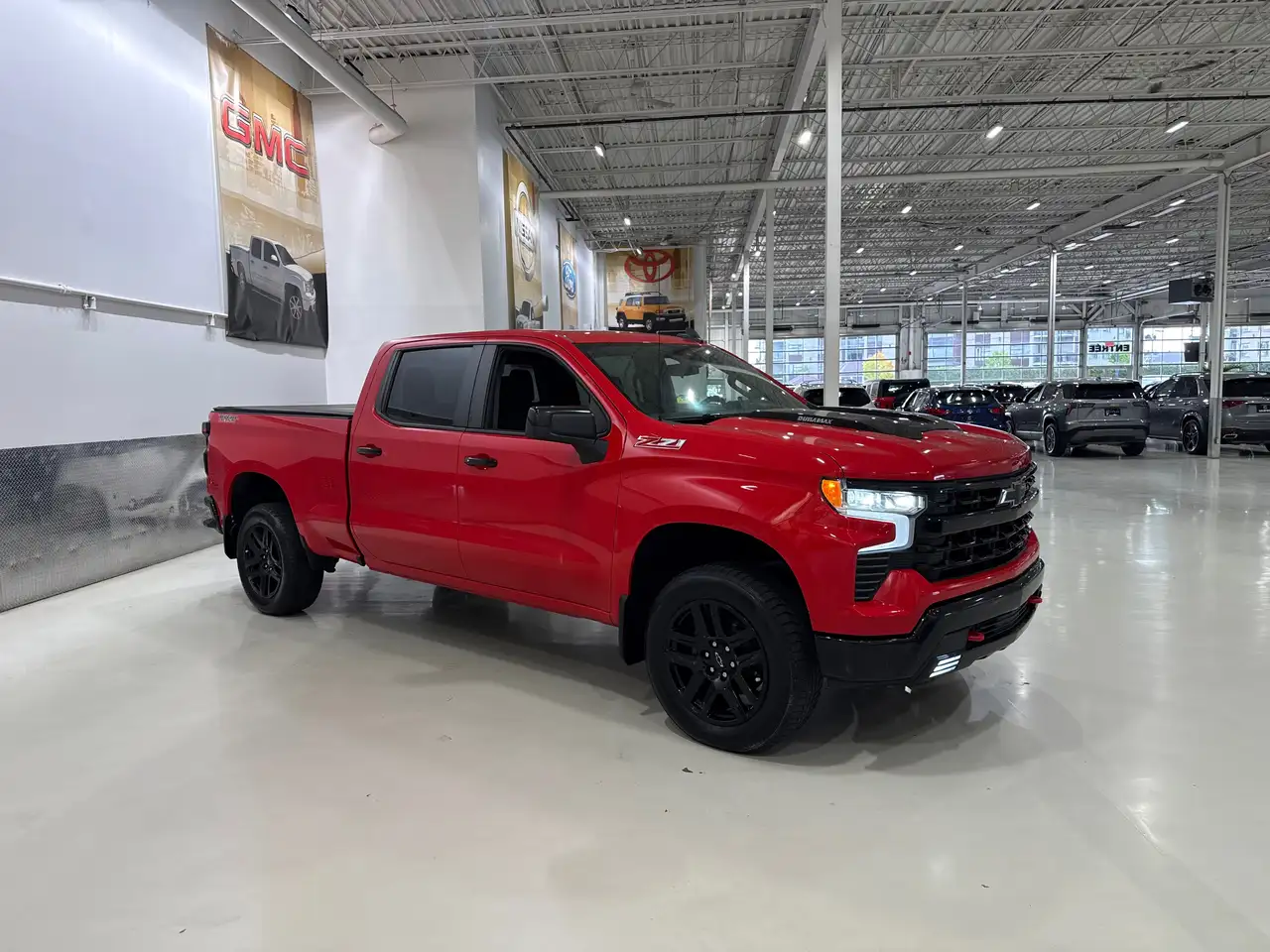 Chevrolet Silverado 1500 - Image 7