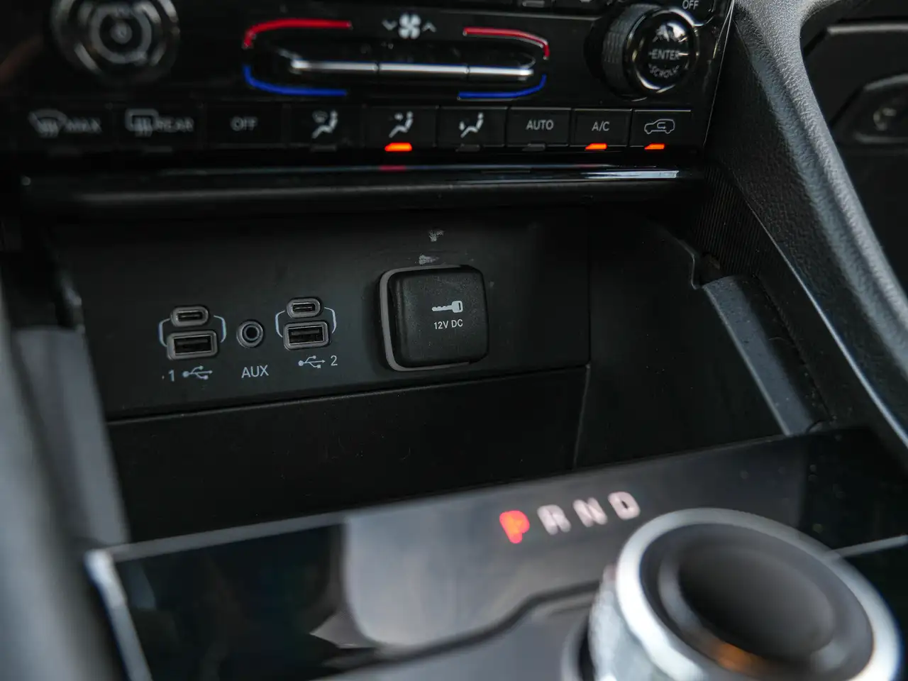 Jeep Grand Cherokee - Image 36