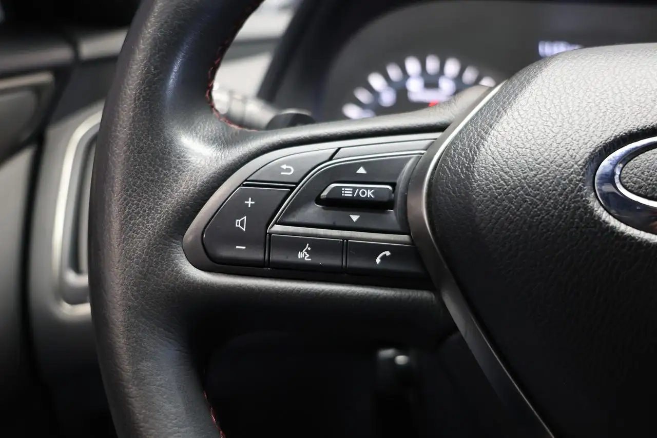 Infiniti Q50 - Image 20