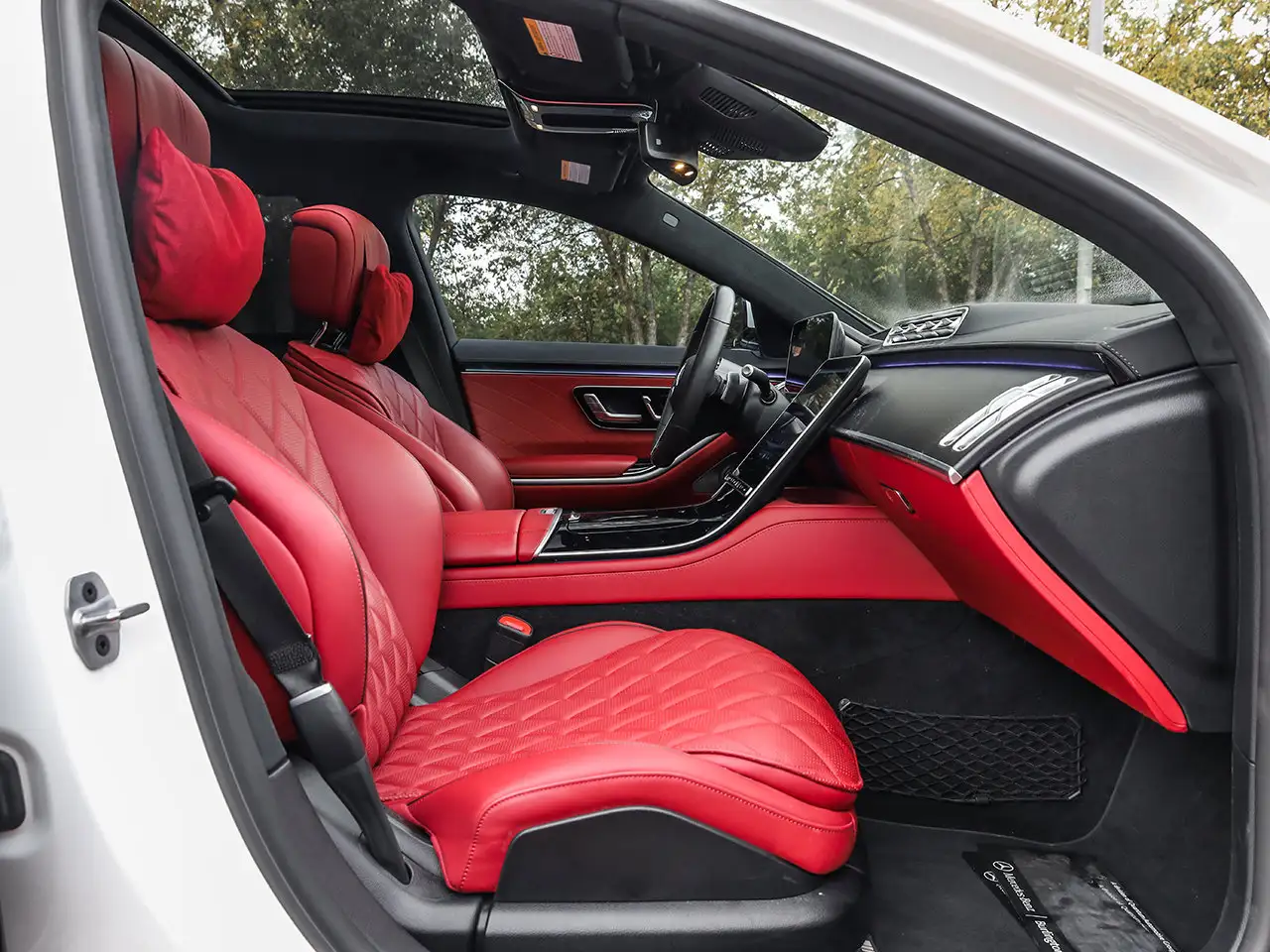 Mercedes-Benz S-Class - Image 14