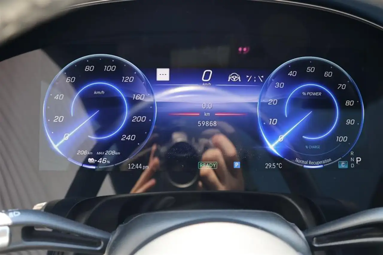 Mercedes-Benz EQS - Image 6