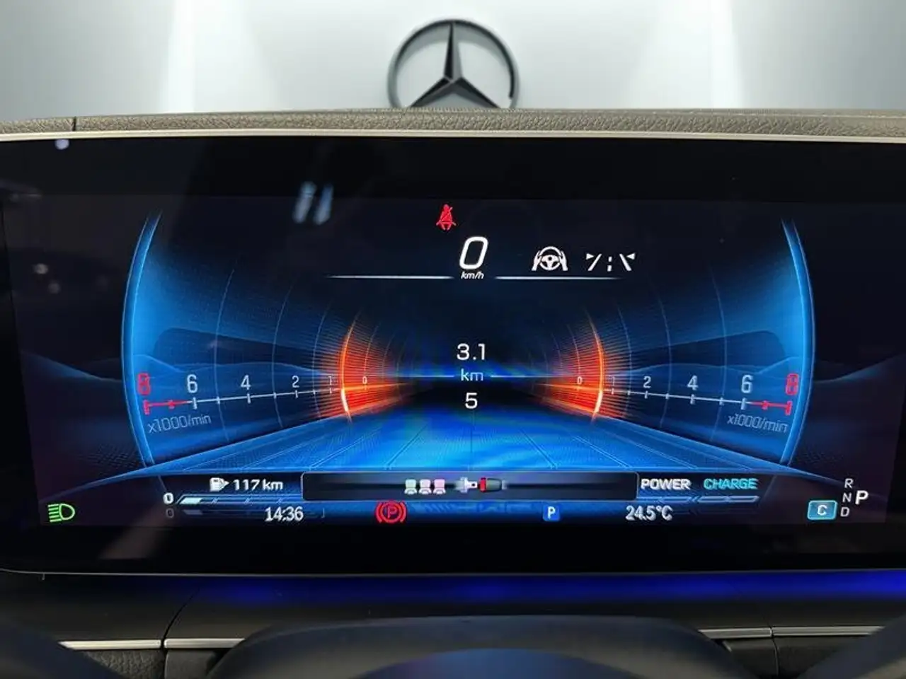 Mercedes-Benz GLE - Image 14
