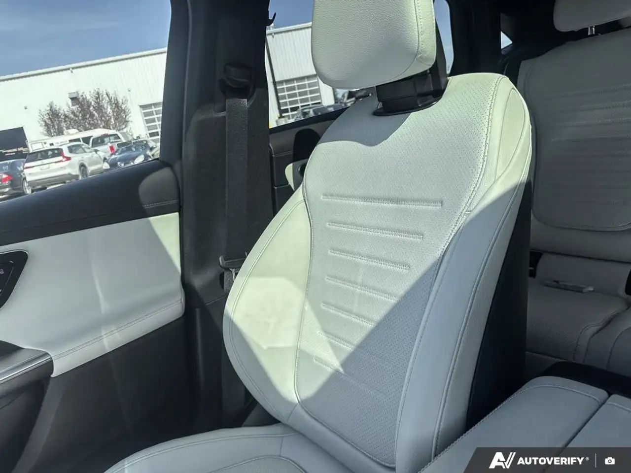 Mercedes-Benz GLC - Image 23