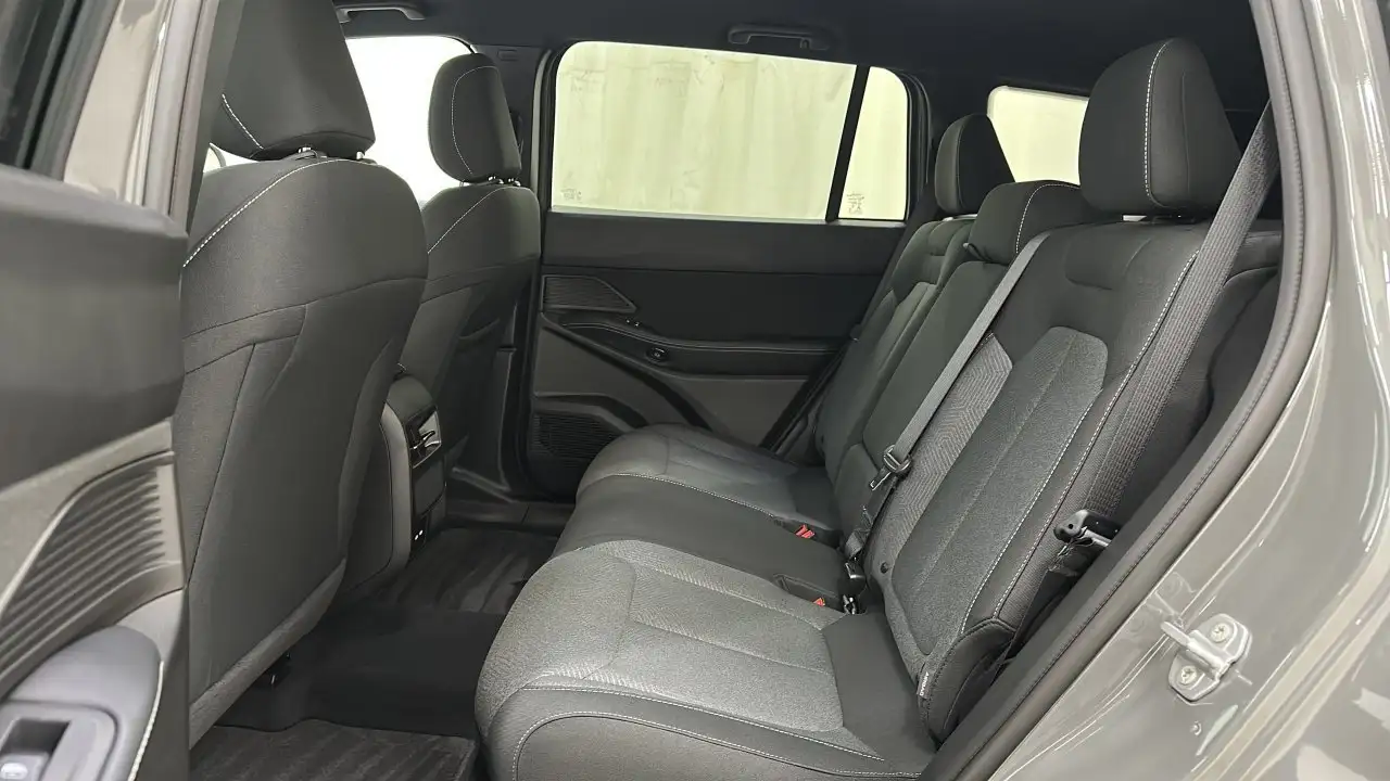 Jeep Cherokee - Image 19