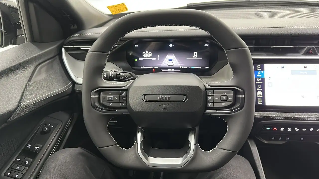 Jeep Cherokee - Image 12