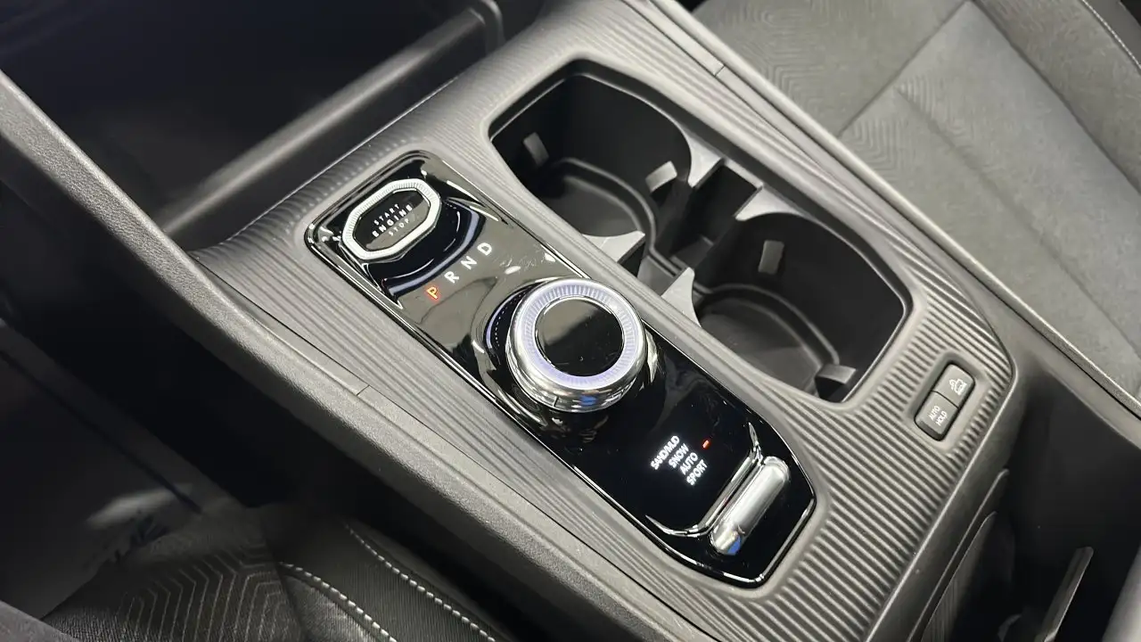 Jeep Cherokee - Image 17
