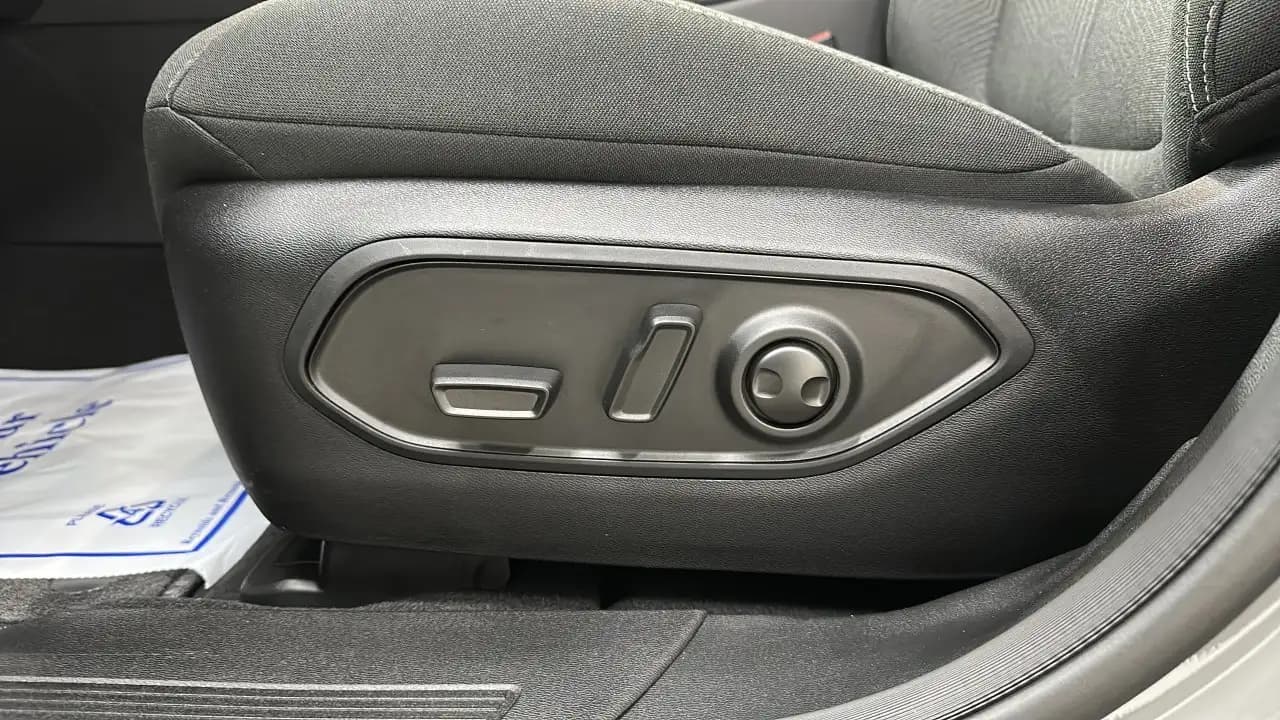 Jeep Cherokee - Image 10