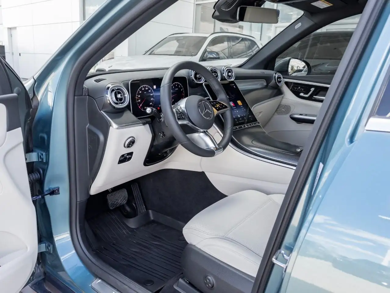 Mercedes-Benz GLC - Image 7