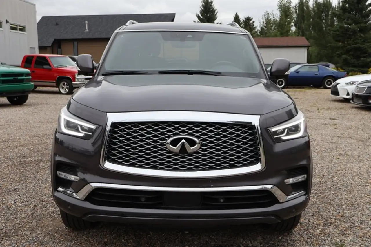 Infiniti QX80 - Image 9