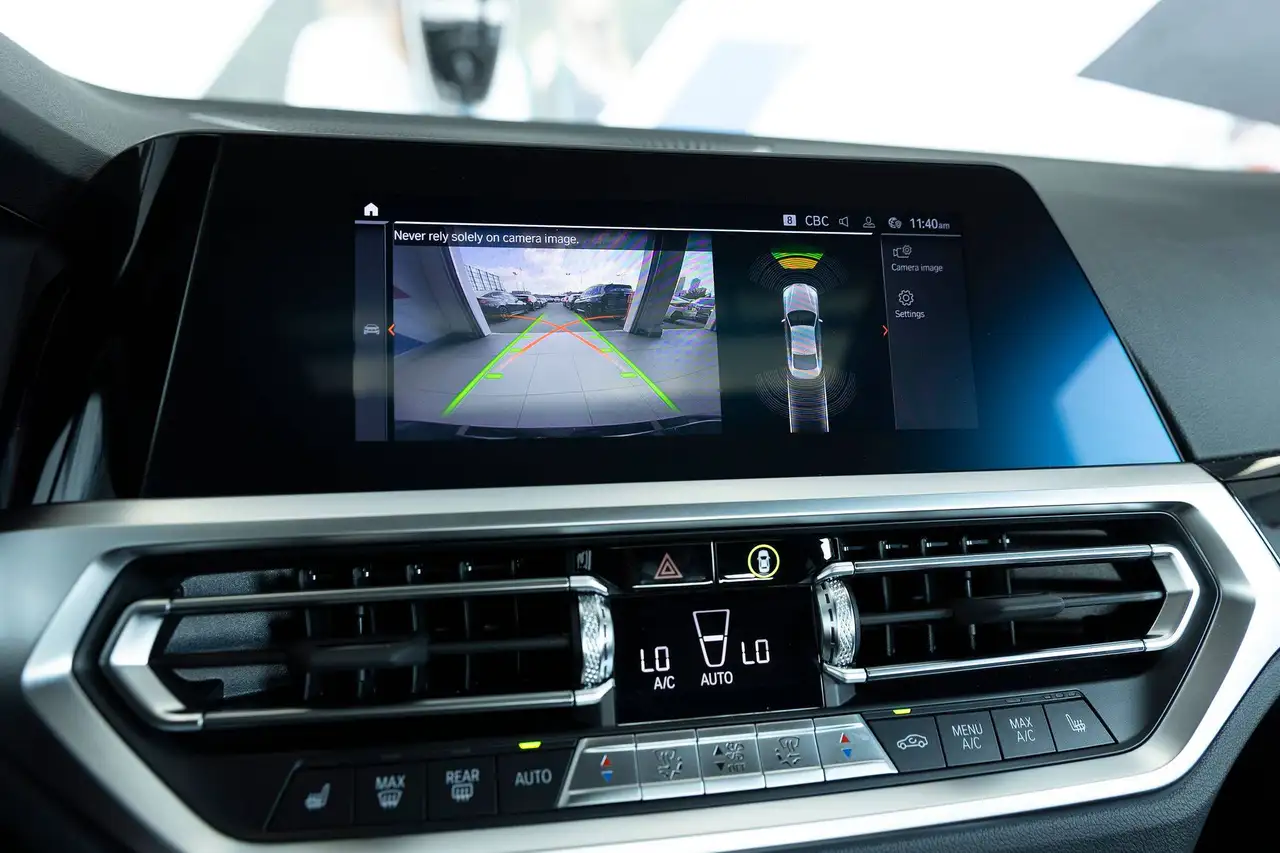 BMW 4 Series - Image 22