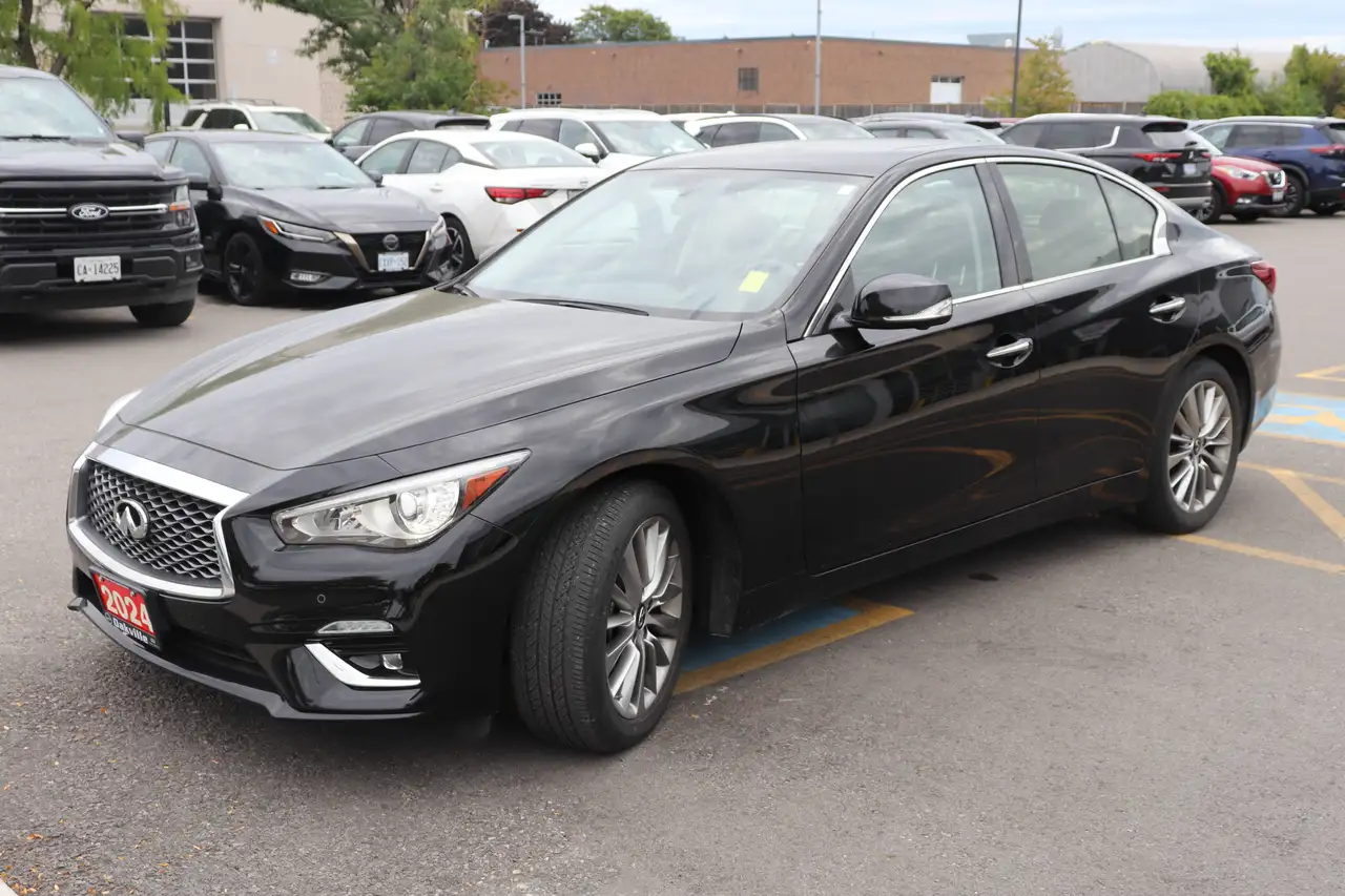 Infiniti Q50 - Image 3