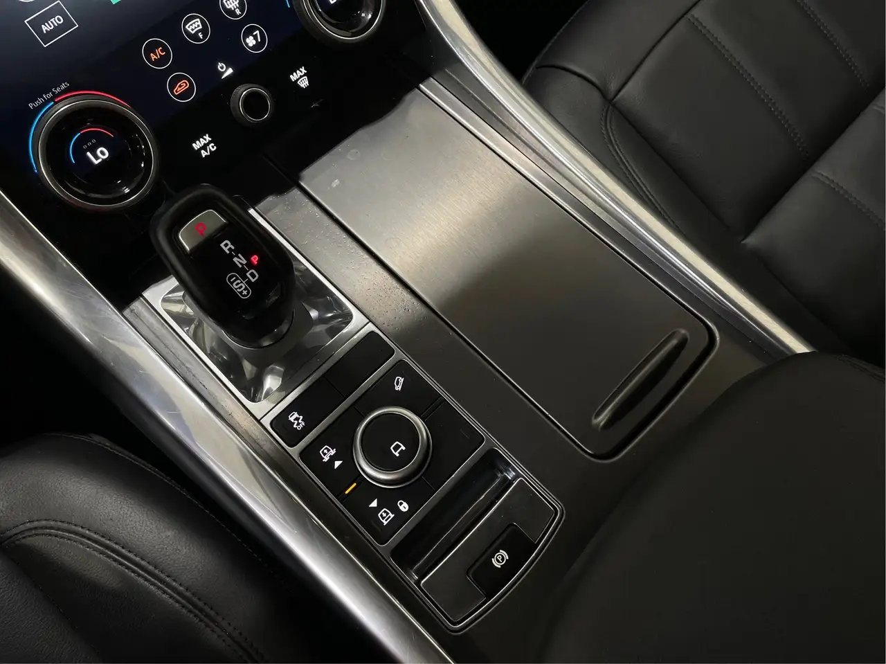 Land Rover Range Rover Sport - Image 32
