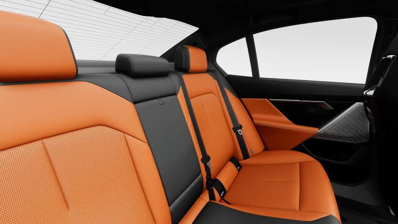 BMW M5 - Image 12