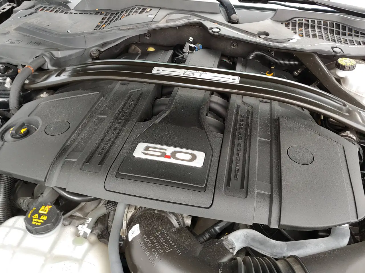 Ford Mustang - Image 32