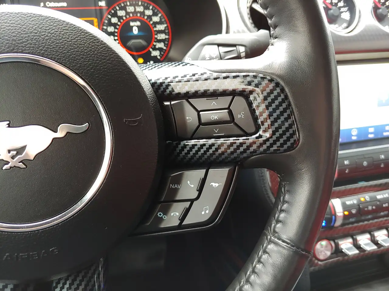 Ford Mustang - Image 19
