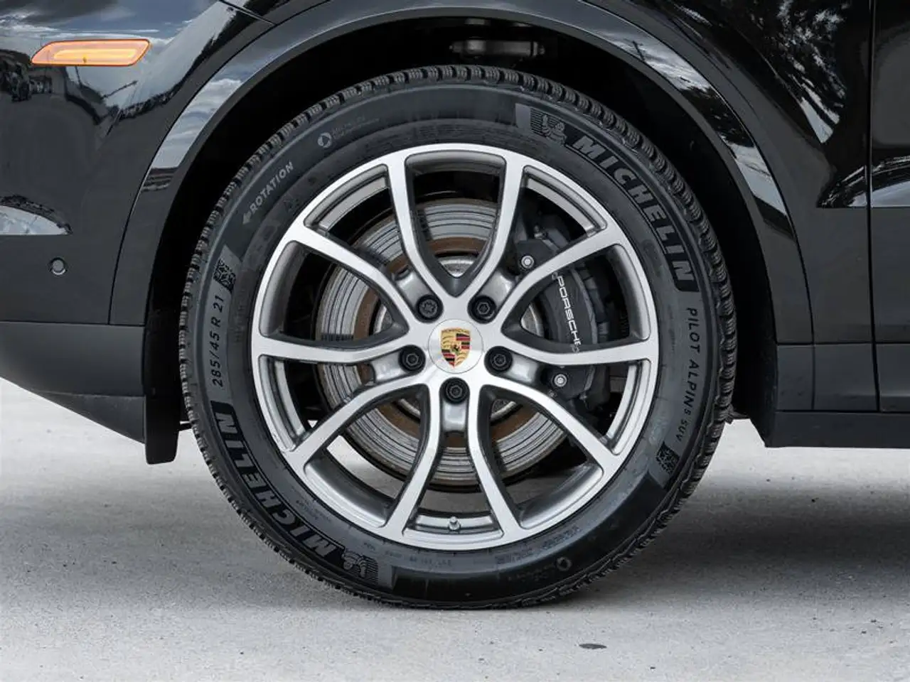 Porsche Cayenne - Image 11