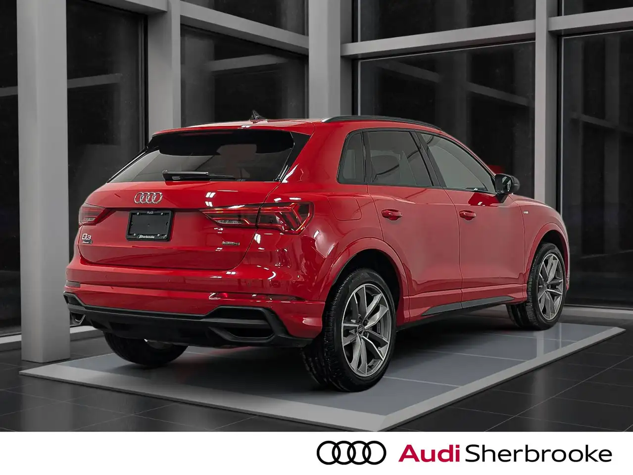 Audi Q3 - Image 4
