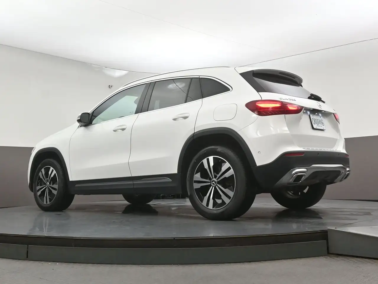 Mercedes-Benz GLA - Image 44