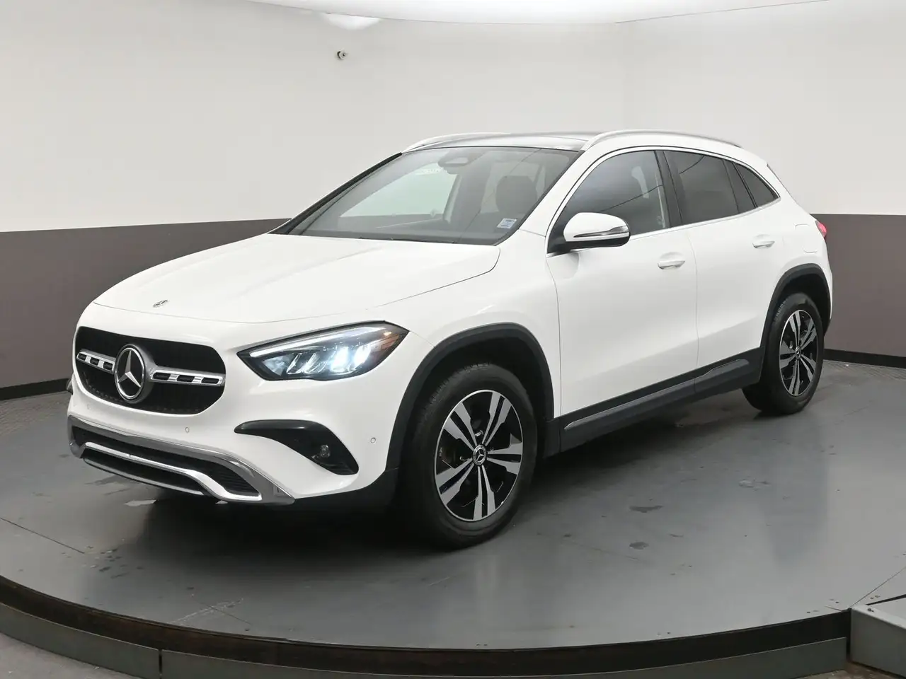 Mercedes-Benz GLA - Image 3