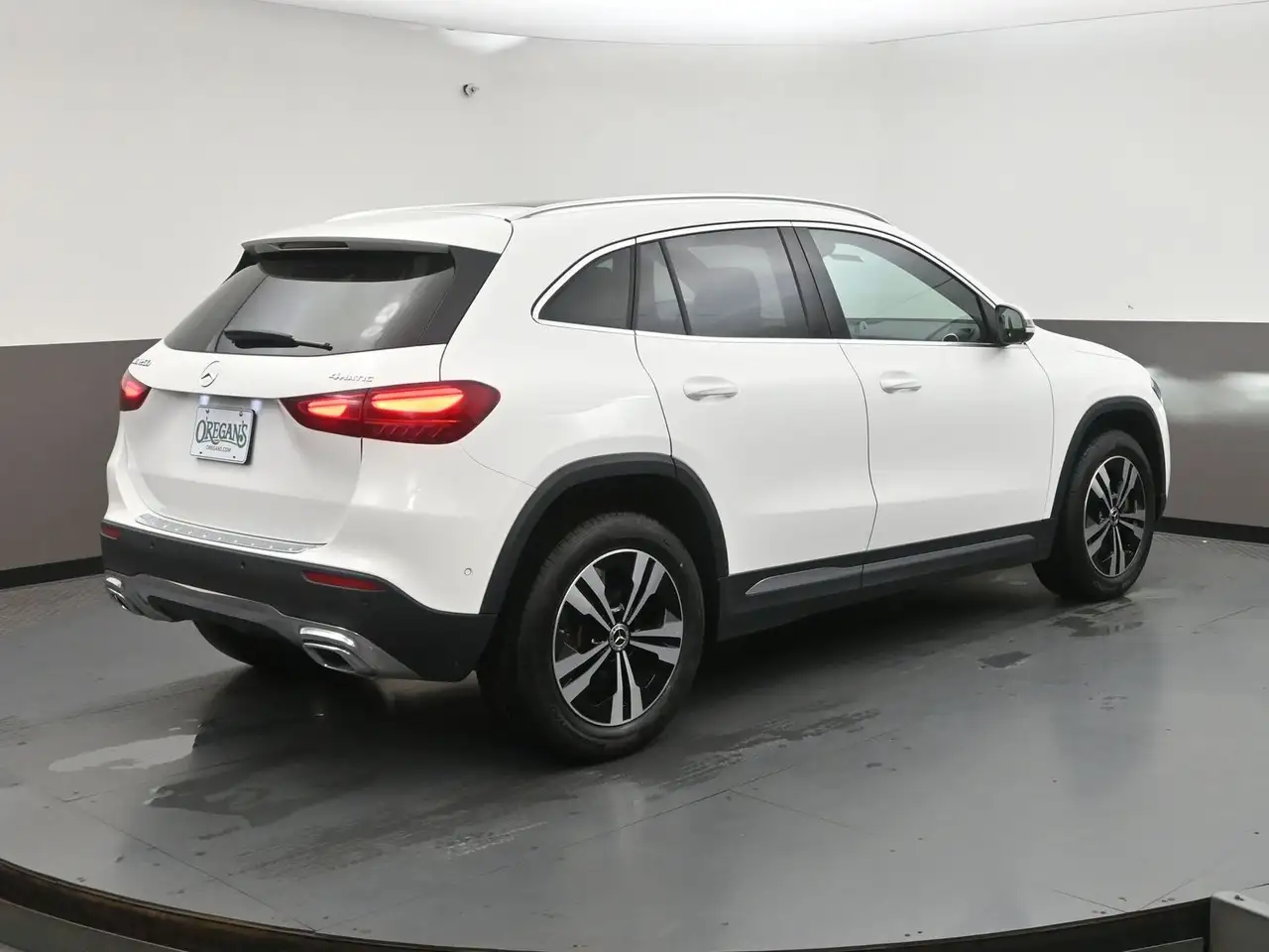 Mercedes-Benz GLA - Image 36