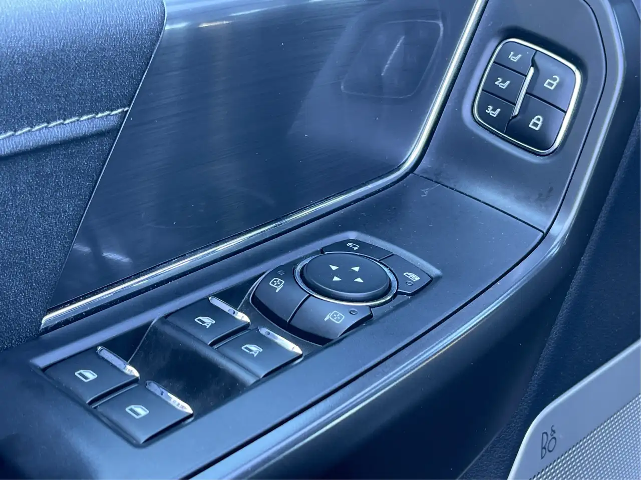 Ford F-150 - Image 24