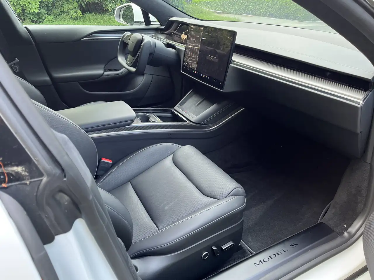 Tesla Model S - Image 2