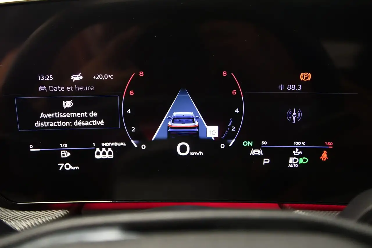 Audi SQ5 - Image 20