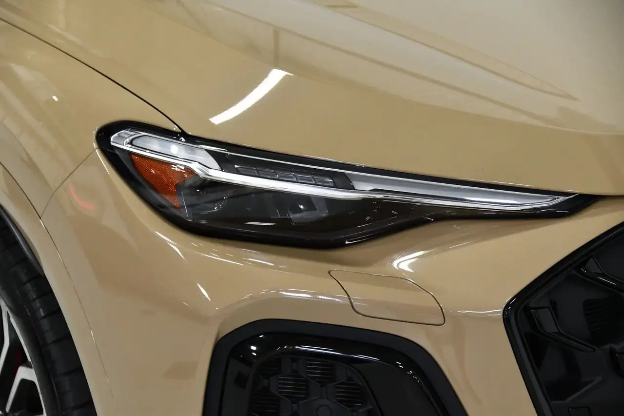 Audi SQ5 - Image 3