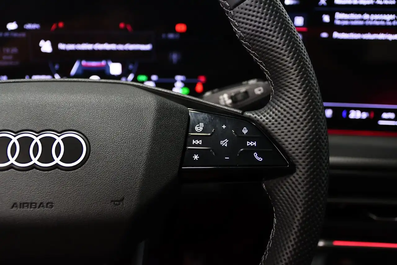 Audi SQ5 - Image 27