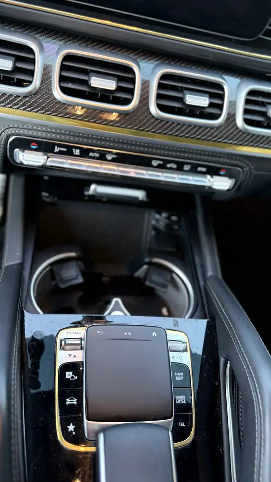 Mercedes-Benz GLE - Image 34