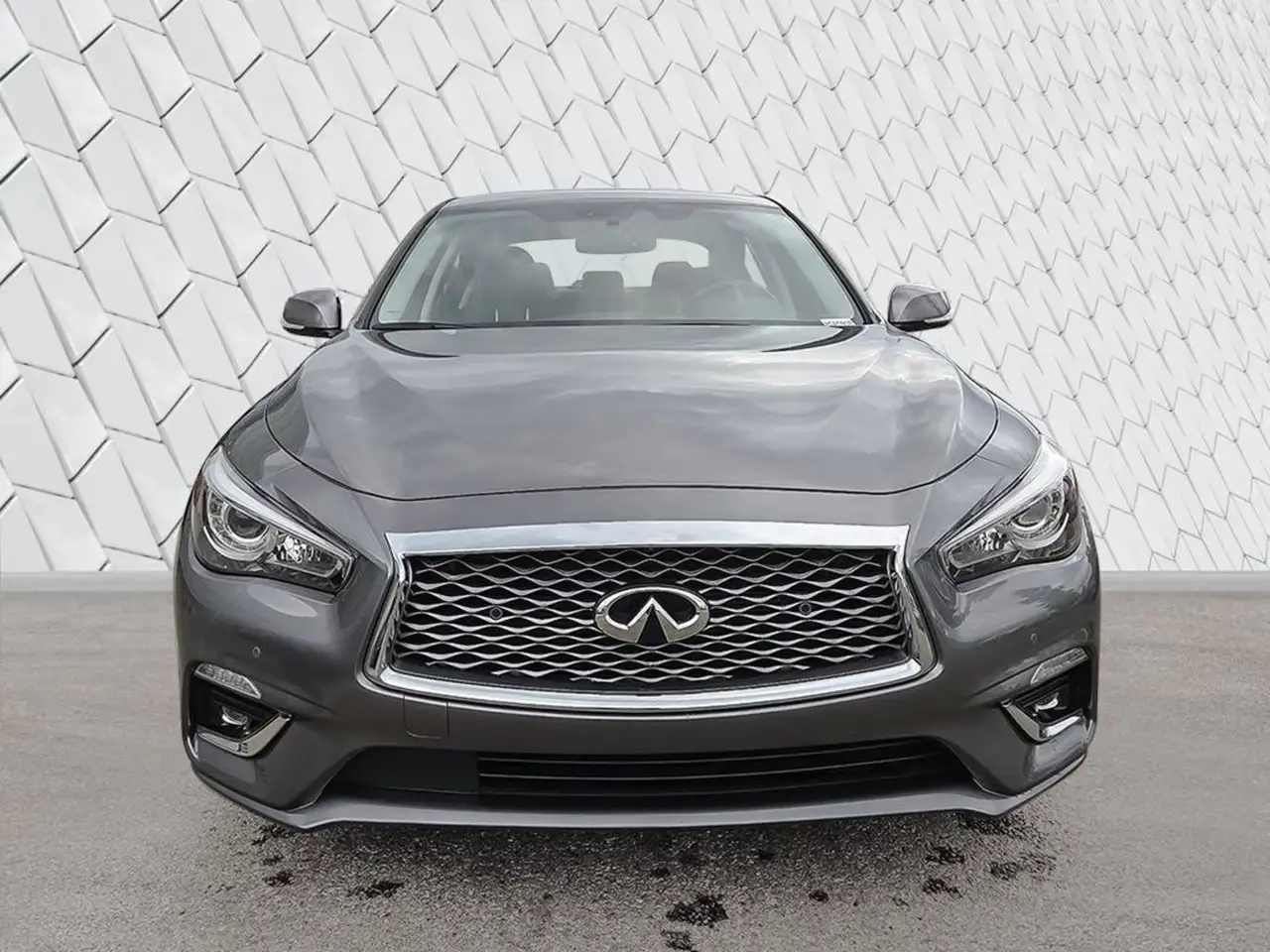 Infiniti Q50 - Image 2
