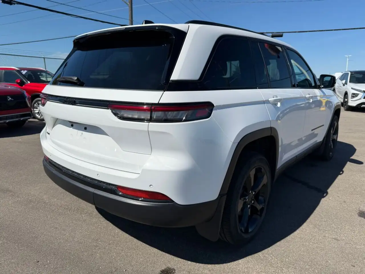 Jeep Grand Cherokee - Image 23