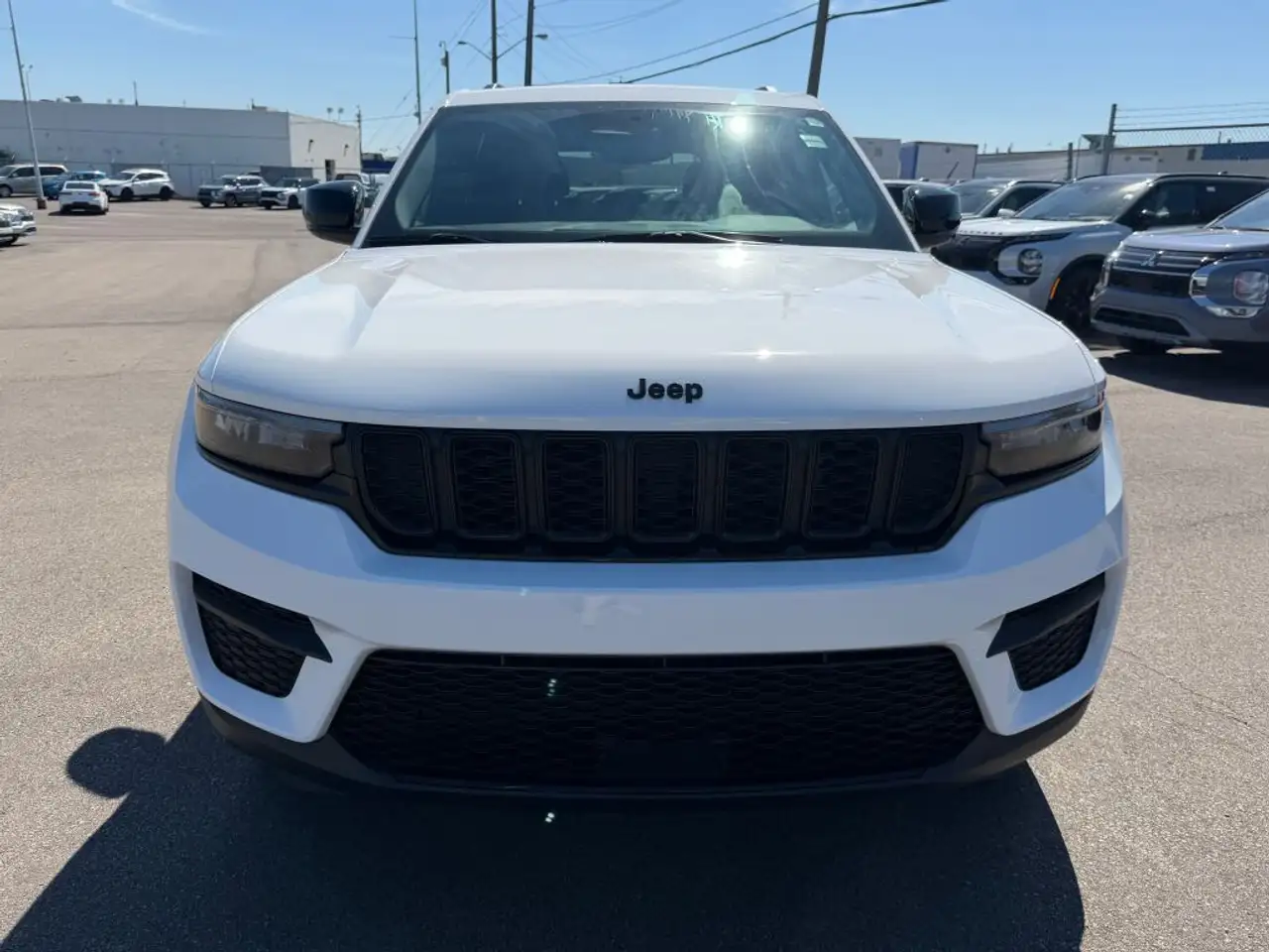 Jeep Grand Cherokee - Image 29