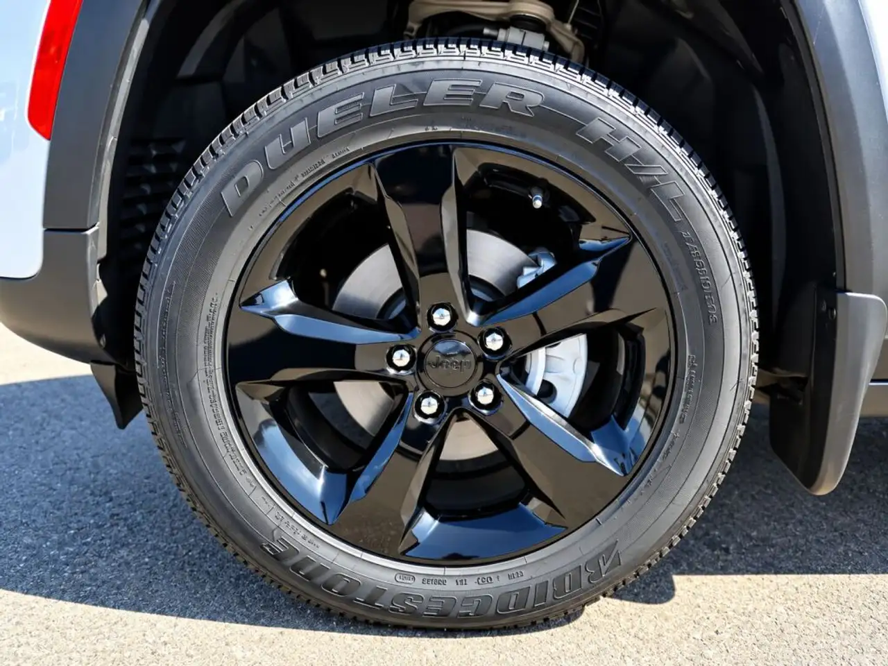 Jeep Grand Cherokee - Image 3