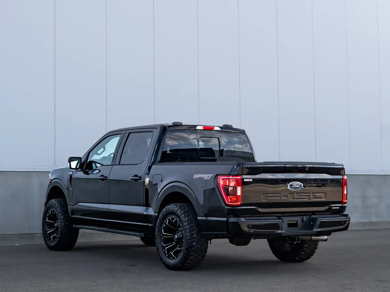 Ford F-150 - Image 9