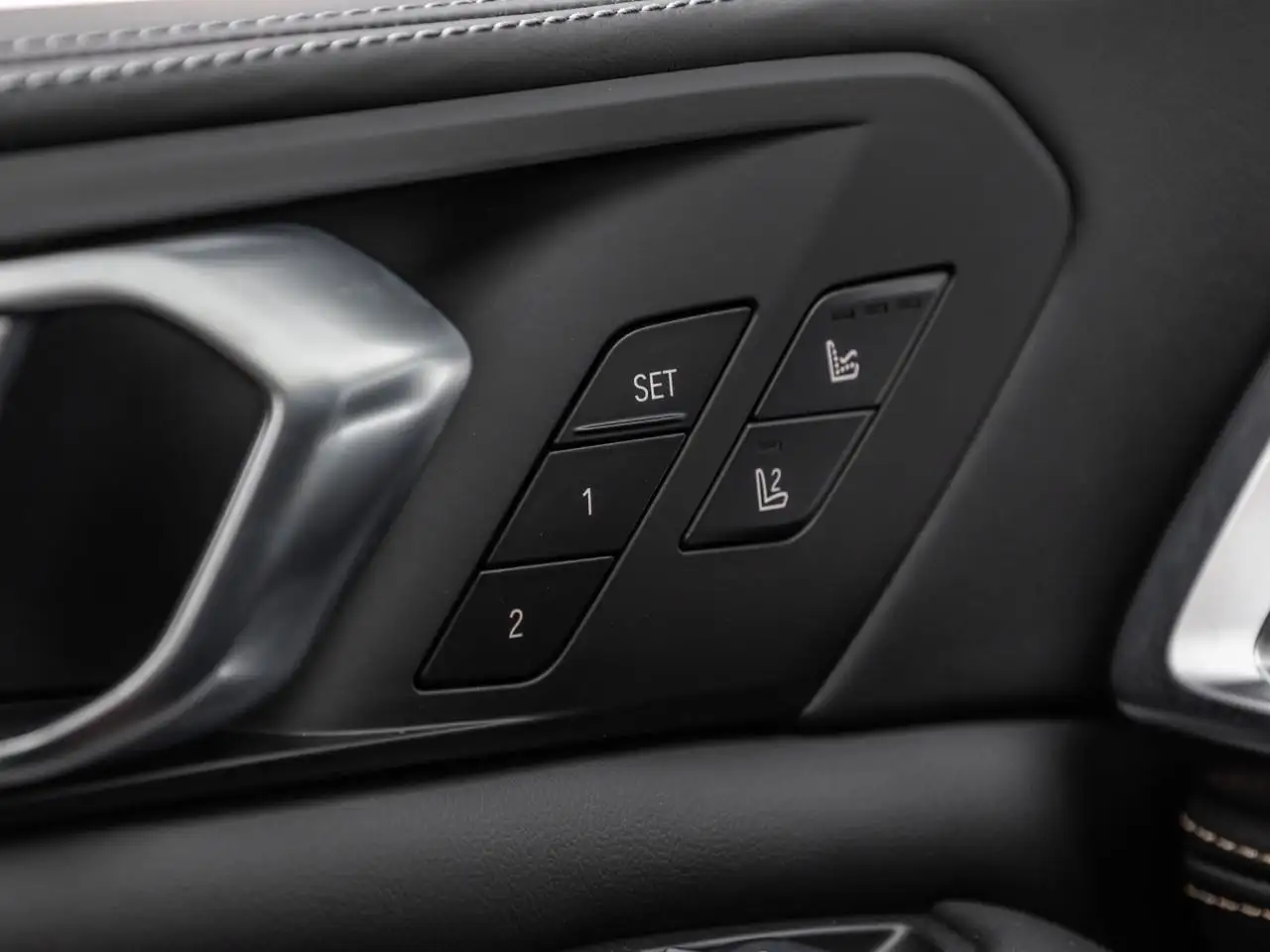 BMW X5 M - Image 13
