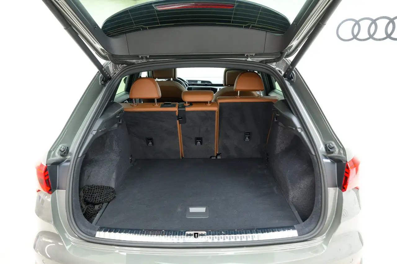 Audi Q3 - Image 10