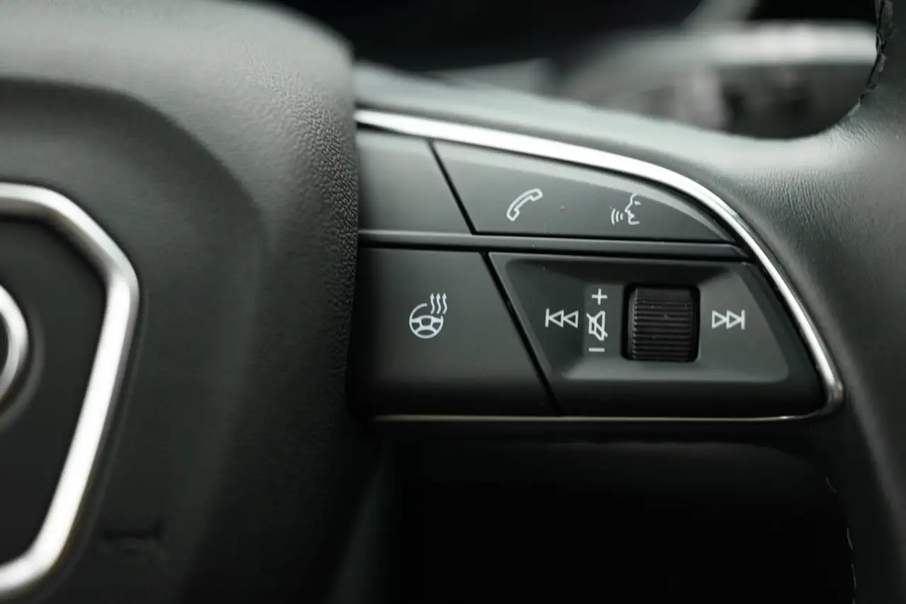 Audi Q3 - Image 19
