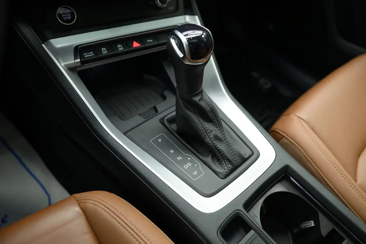 Audi Q3 - Image 14