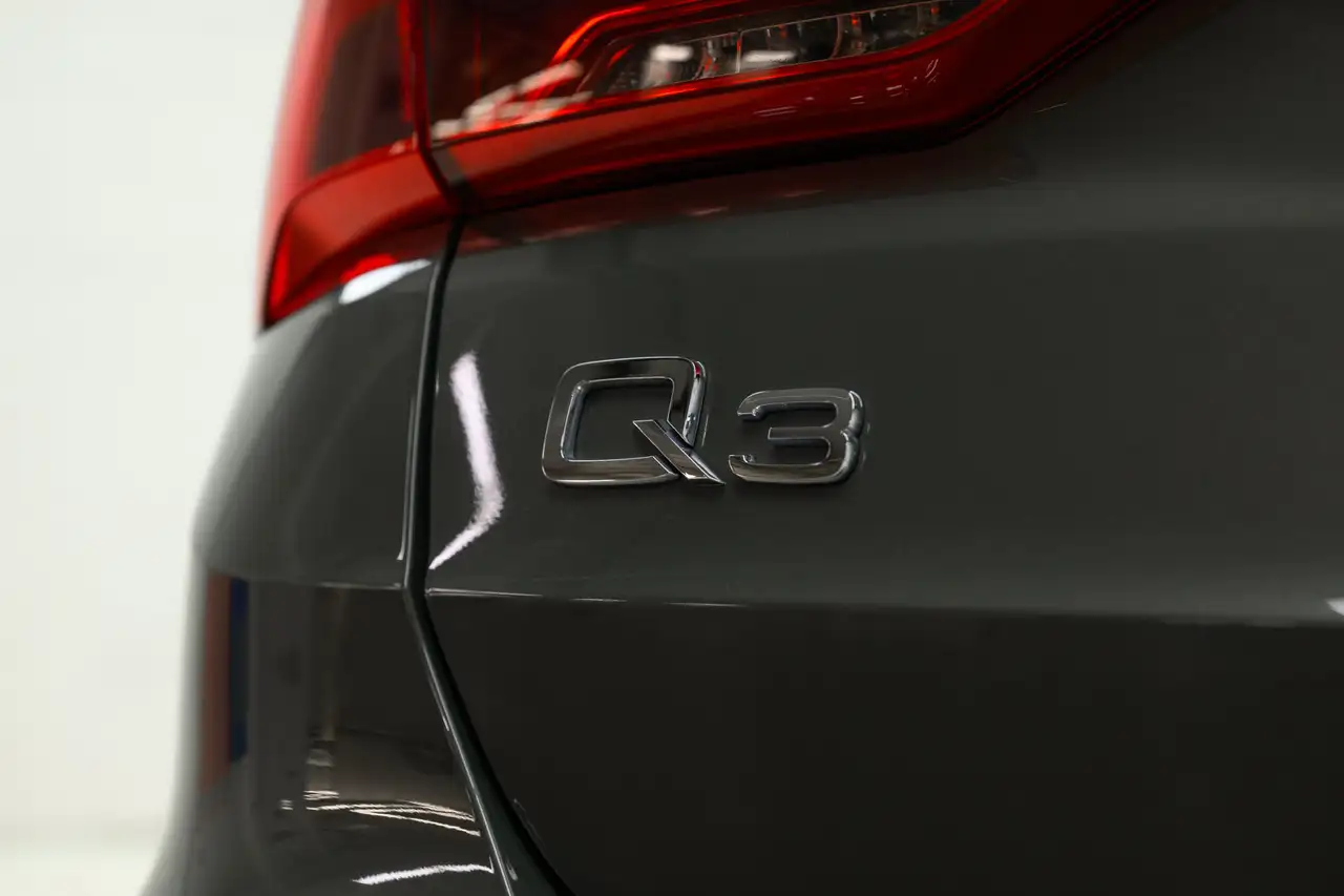 Audi Q3 - Image 8
